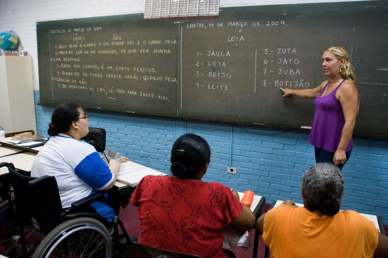 Municípios sergipanos usam a Busca Ativa Escolar para resgatar trajetórias interrompidas de jovens e adultos