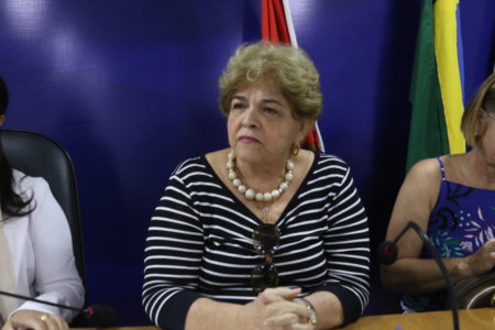 Reunião sobre o golpe do diploma falso